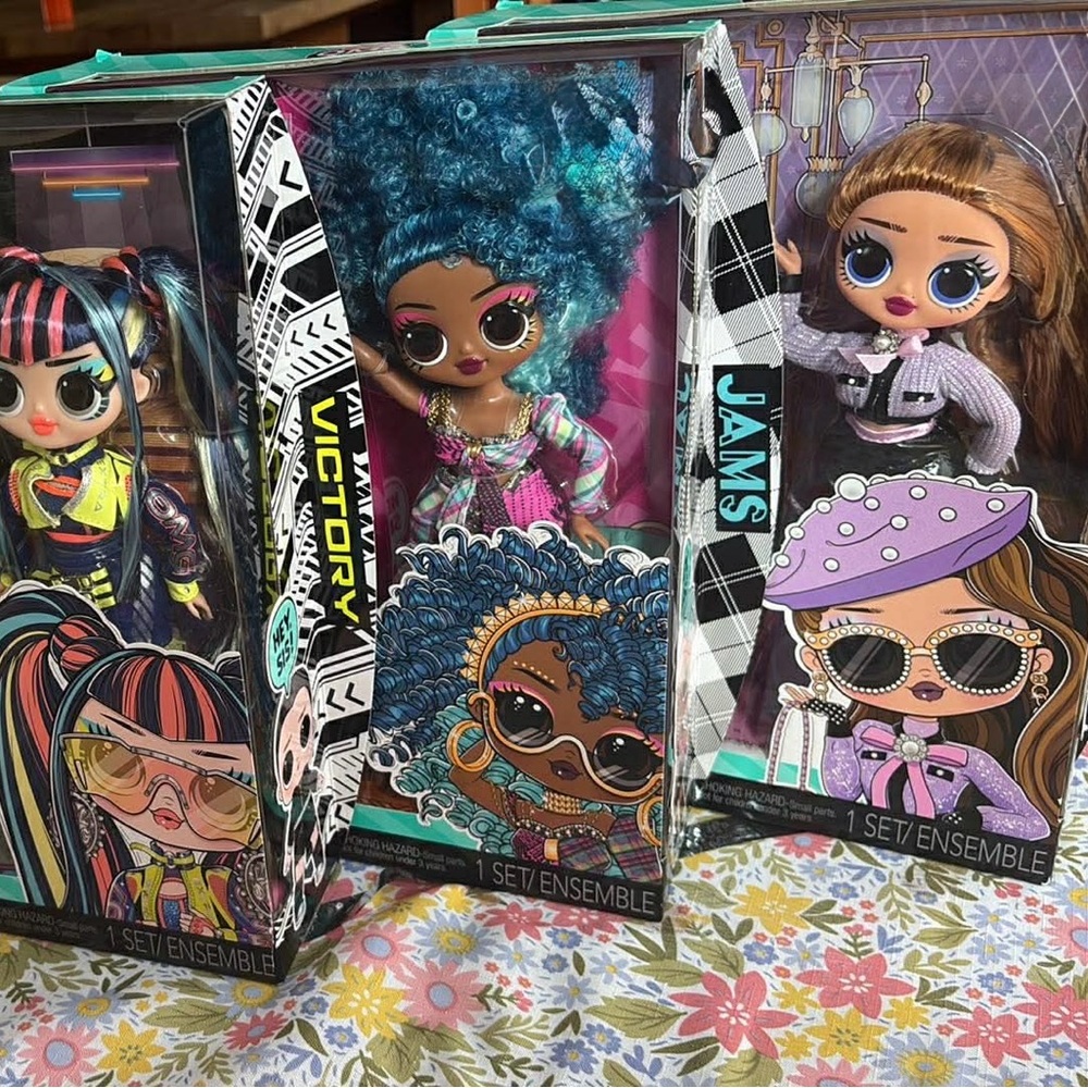 L.O.L. Surprise! O.M.G. Doll in Lavender and Black Outfit
